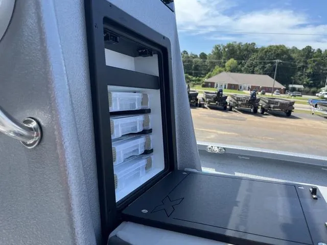 Slide: The Image of Xpress H22B 2025 - 17