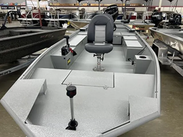 Slide: The Image of Xtreme Boats Brute 1654SS Tunnel 2025 - 2