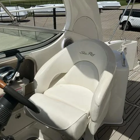 Slide: The Image of Sea Ray 280 Sundancer 2005 - 14