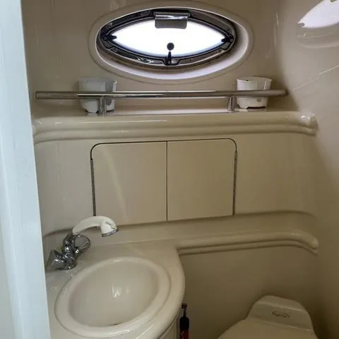 Slide: The Image of Sea Ray 280 Sundancer 2005 - 18