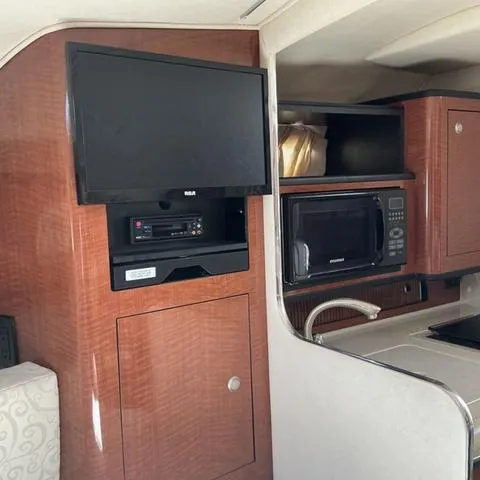 Slide: The Image of Sea Ray 280 Sundancer 2005 - 22