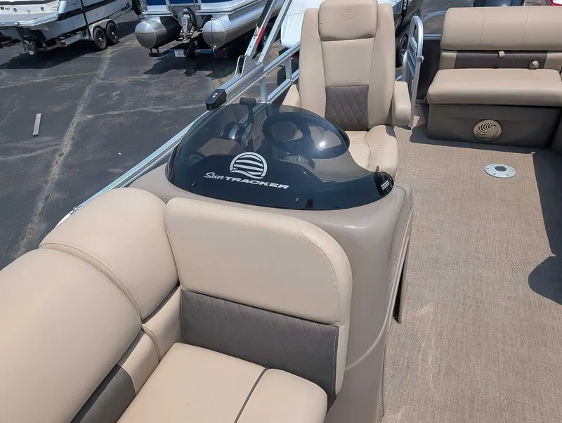 Slide: The Image of Sun Tracker Party Barge 20 2023 - 11