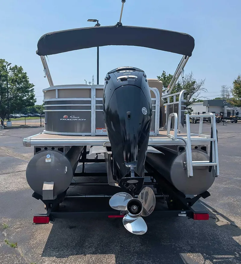 Slide: The Image of Sun Tracker Party Barge 20 2023 - 8