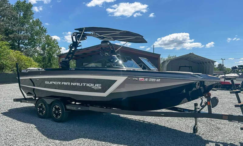 Slide: The Image of Nautique GS24 2018 - 4