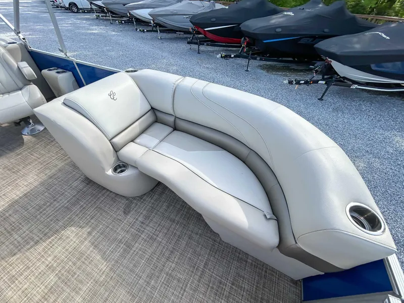 Slide: The Image of Cypress Cay Seabreeze 212 2022 - 10