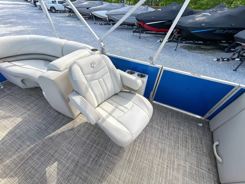 Slide: The Image of Cypress Cay Seabreeze 212 2022 - 13