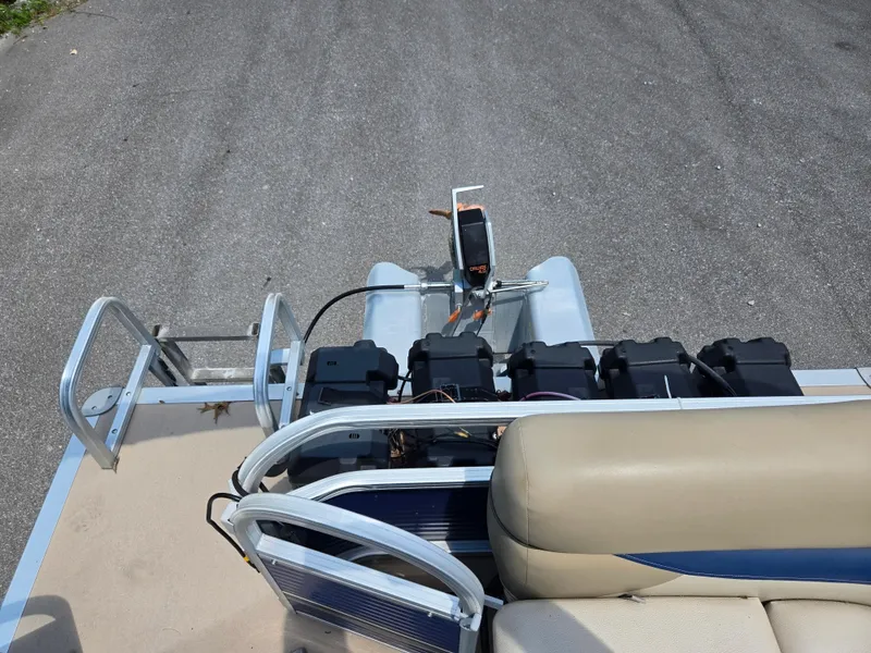 Slide: The Image of 2013 Sun Tracker Party Barge 18 DLX pontoon boat with motor and seating. - 14