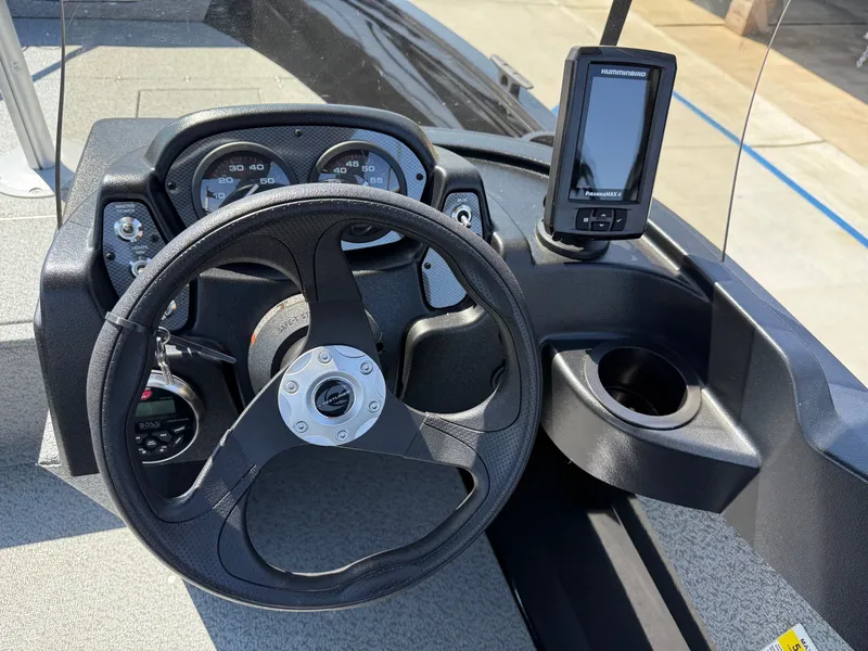 Slide: The Image of Crestliner 1650 Kodiak 2025 - 4