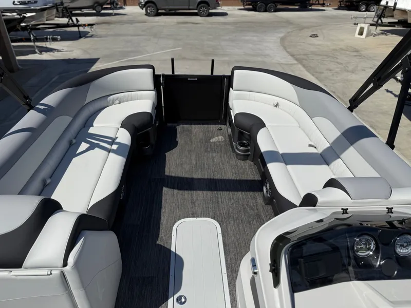 Slide: The Image of Avalon LSZ - 25 FT Versatile Rear Lounger w/ 200HP! 2025 - 17