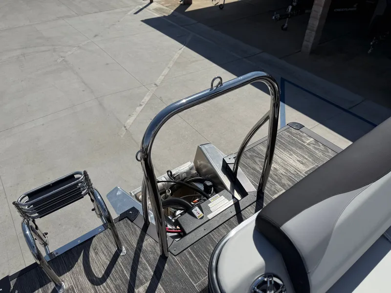 Slide: The Image of Avalon LSZ - 25 FT Versatile Rear Lounger w/ 200HP! 2025 - 6