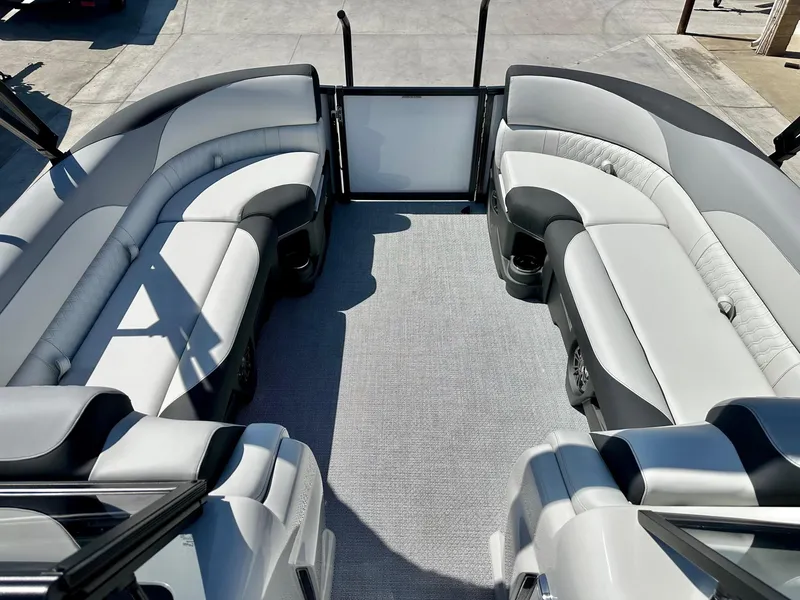 Slide: The Image of Avalon LSZ - 23 FT Elite Windshield w/ 150HP Mercury! 2025 - 16
