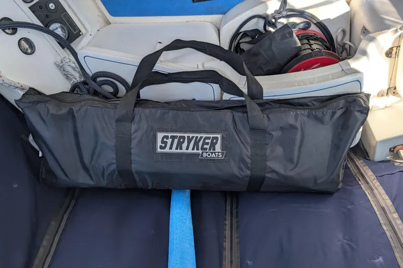 Slide: The Image of Black Stryker Boats bag on a Newport 326 boat, 1995 model. - 16