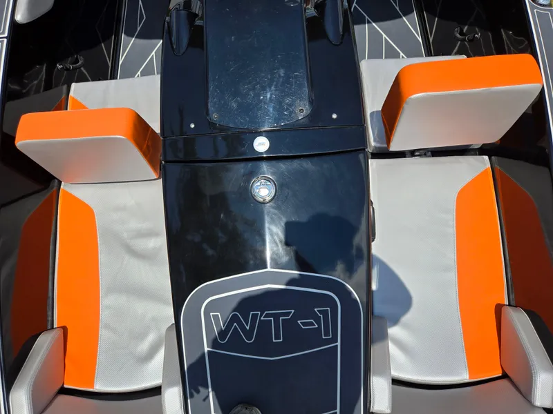 Slide: The Image of 2016 Heyday WT-1 boat interior with orange and white seating. - 14