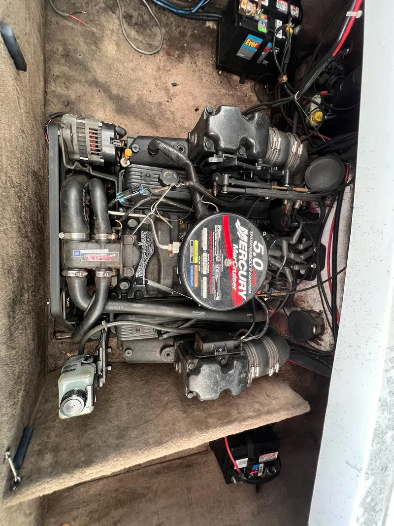 Slide: The Image of Caravelle 209 Cuddy Cabin 2000 - 3