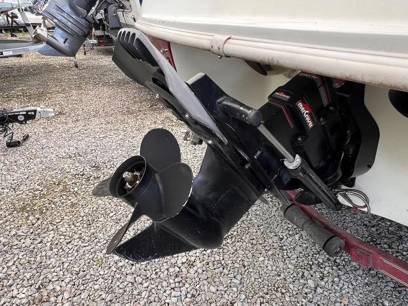 Slide: The Image of Caravelle 209 Cuddy Cabin 2000 - 8