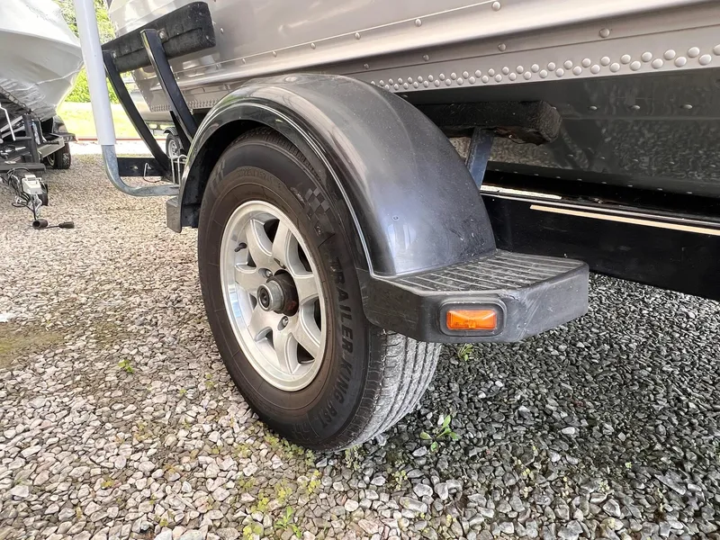 Slide: The Image of G3 Angler V185 F 2009 - 16