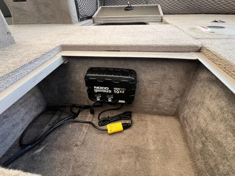 Slide: The Image of G3 Angler V185 F 2009 - 17