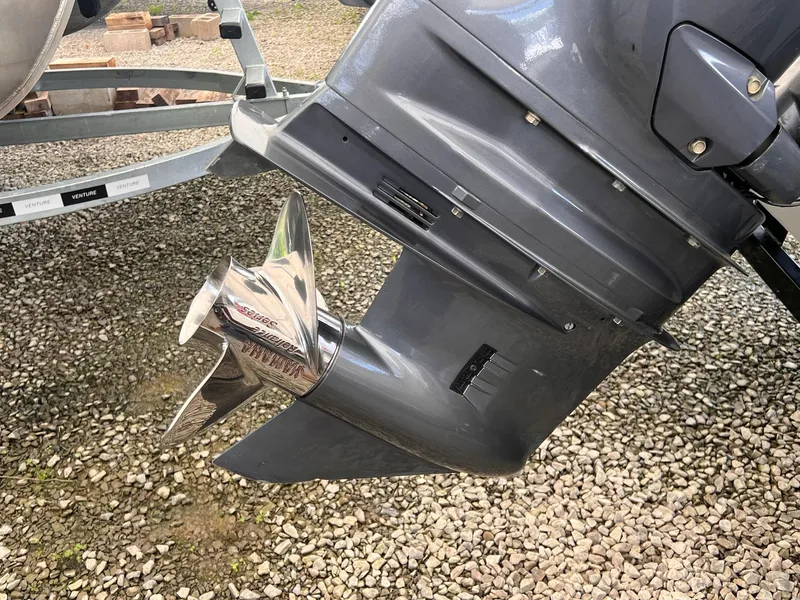 Slide: The Image of G3 Angler V185 F 2009 - 8