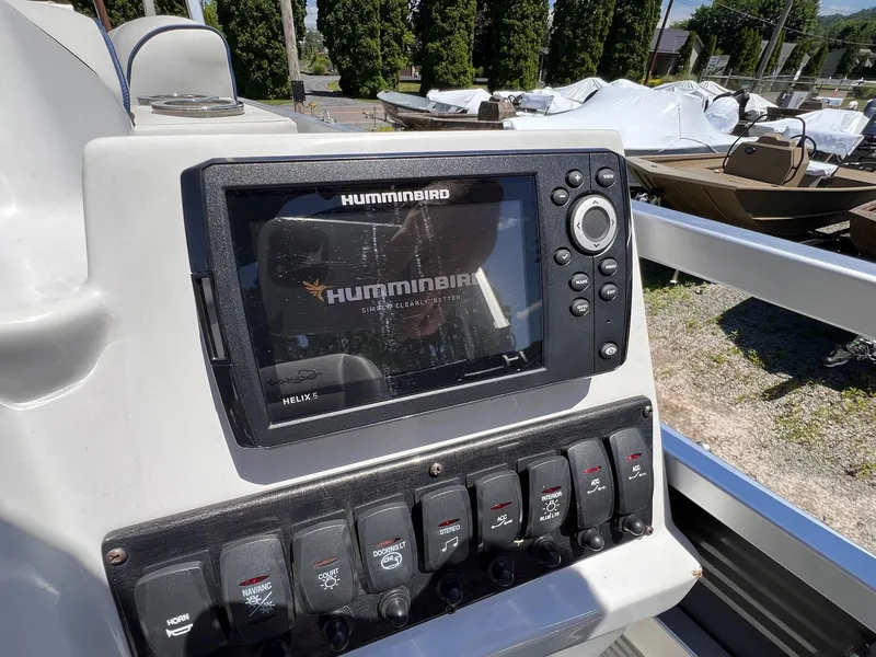 Slide: The Image of Qwest LS 822 DS BAR 2020 - 11