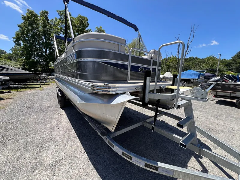 Slide: The Image of Qwest LS 822 DS BAR 2020 - 27