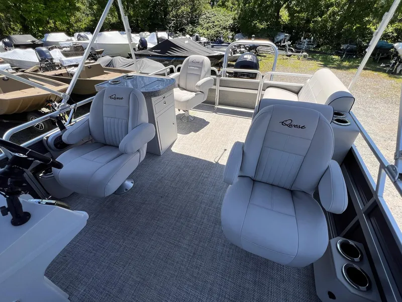 Slide: The Image of Qwest LS 822 DS BAR 2020 - 3