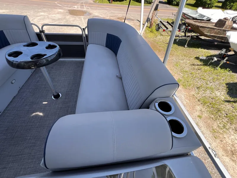 Slide: The Image of Qwest LS 822 DS BAR 2020 - 30