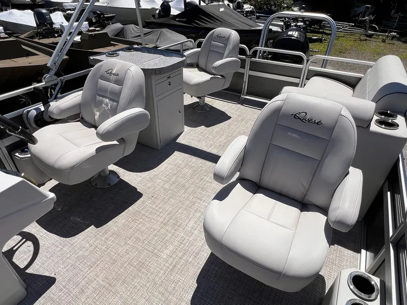 Slide: The Image of Qwest LS 822 DS BAR 2020 - 40