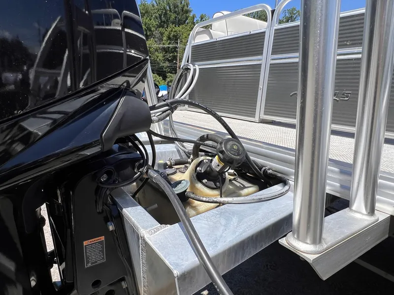 Slide: The Image of Qwest LS 822 DS BAR 2020 - 41