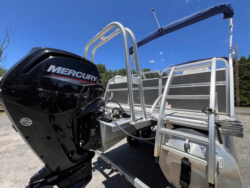 Slide: The Image of Qwest LS 822 DS BAR 2020 - 44