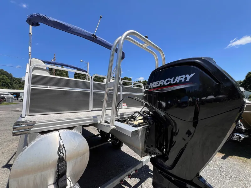 Slide: The Image of Qwest LS 822 DS BAR 2020 - 46