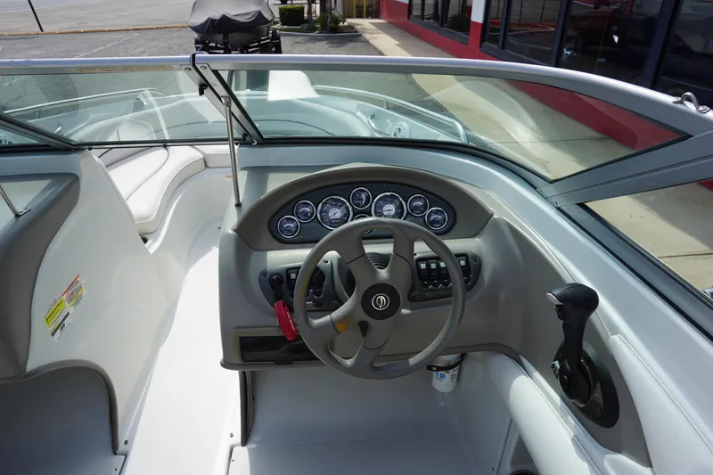 Slide: The Image of Crownline Boats 200 2007 - 7