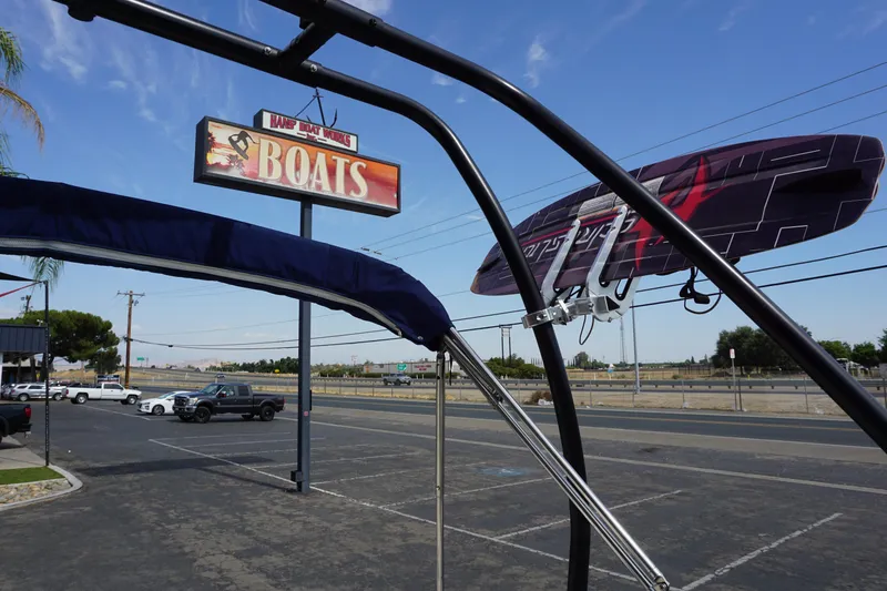 Slide: The Image of Crownline Boats 200 2007 - 8