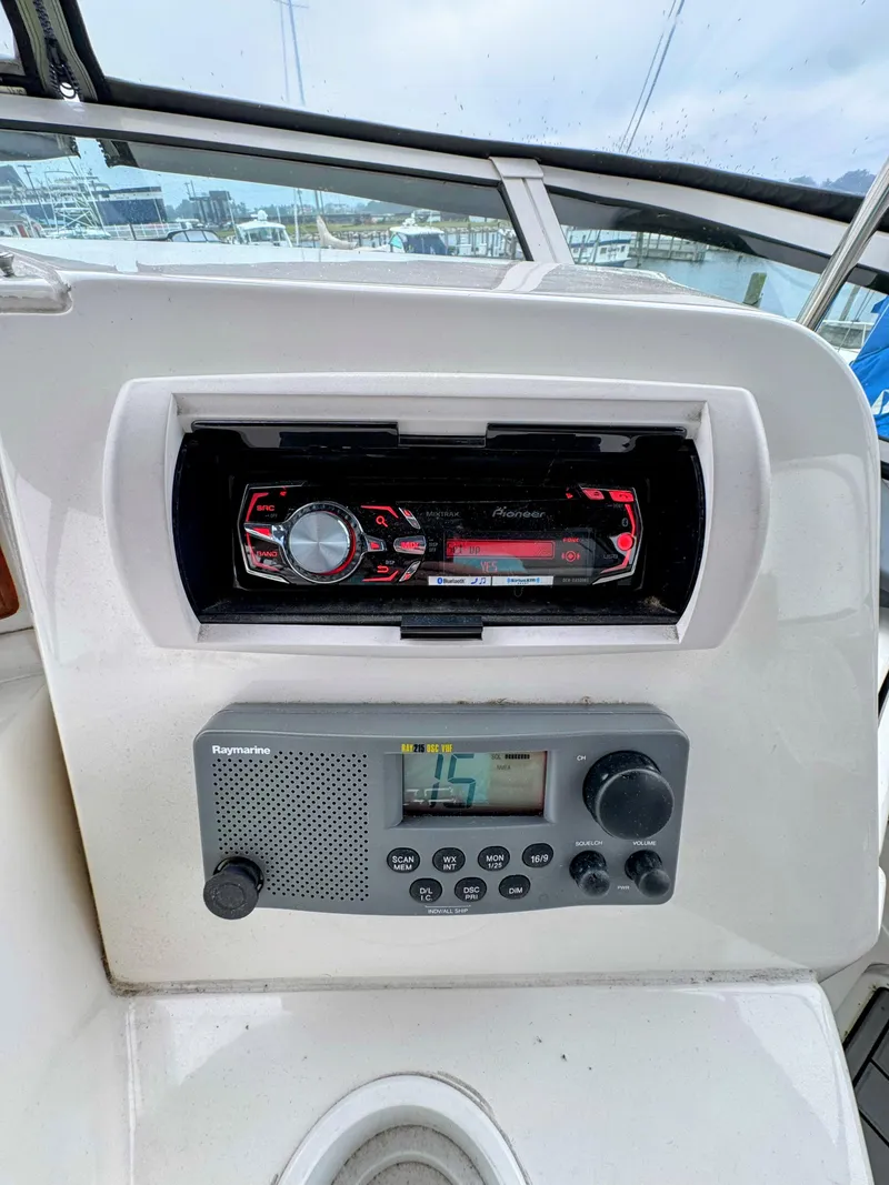 Slide: The Image of Silverton 35 Motor Yacht 2005 - 14