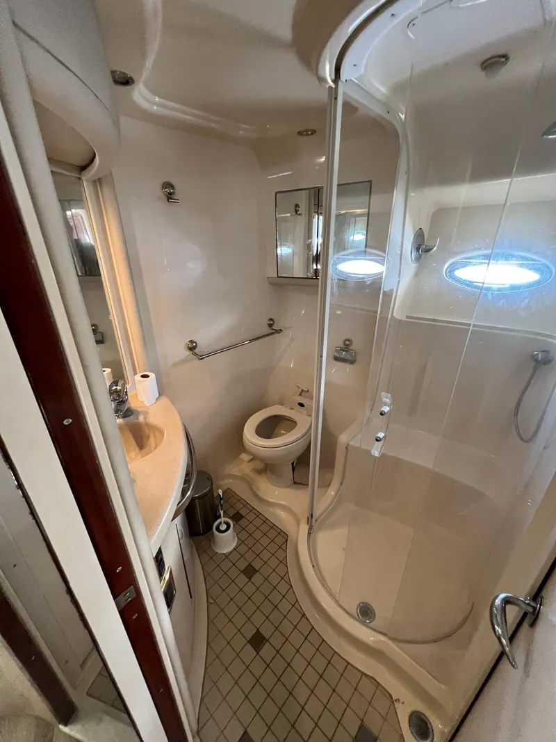 Slide: The Image of Sea Ray 560 Sedan Bridge 2002 - 51