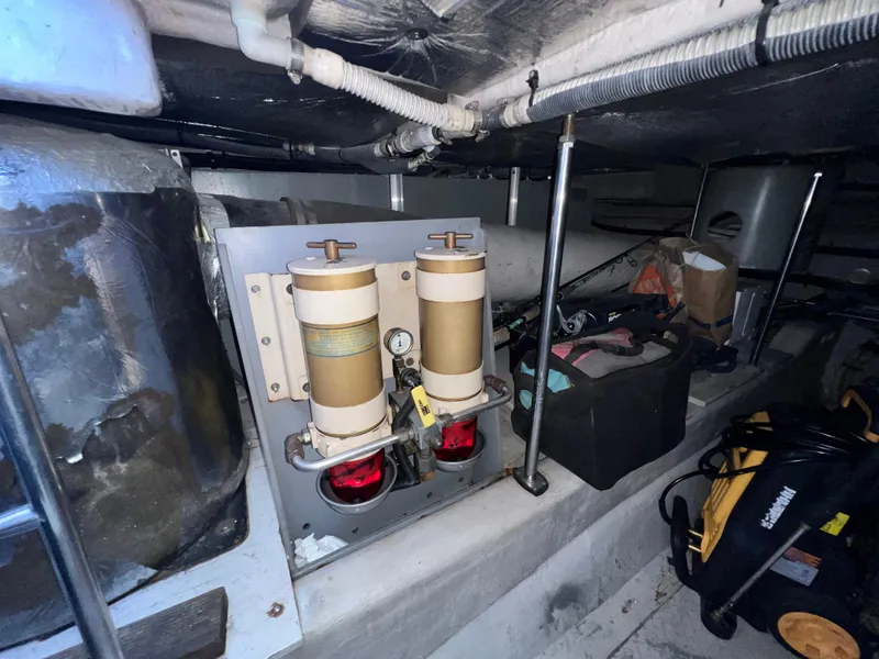 Slide: The Image of Sea Ray 560 Sedan Bridge 2002 - 54