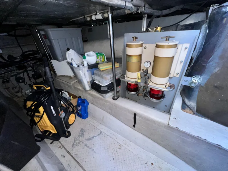 Slide: The Image of Sea Ray 560 Sedan Bridge 2002 - 55