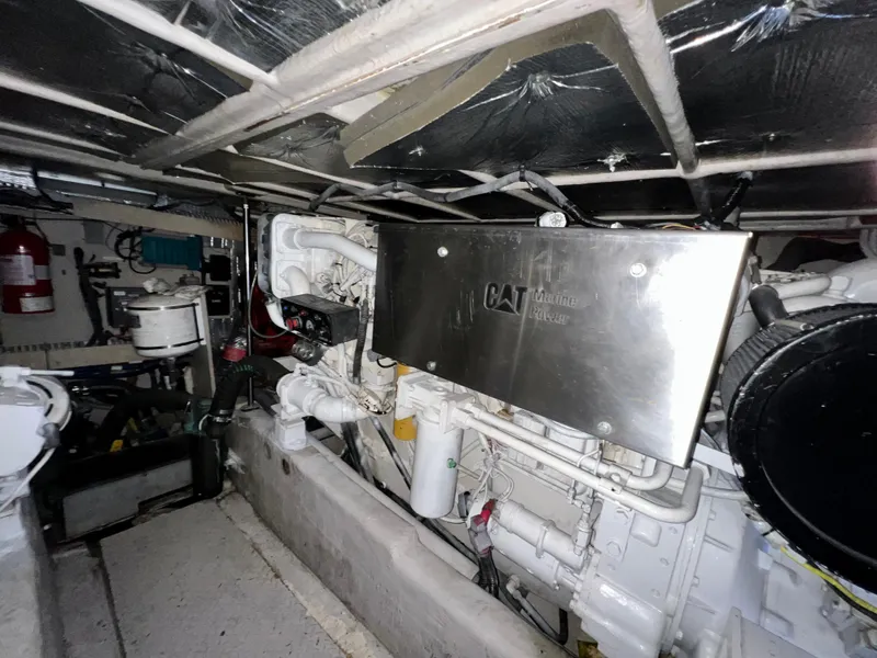 Slide: The Image of Sea Ray 560 Sedan Bridge 2002 - 57