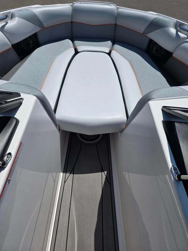 Slide: The Image of Moomba Mojo 2018 - 12