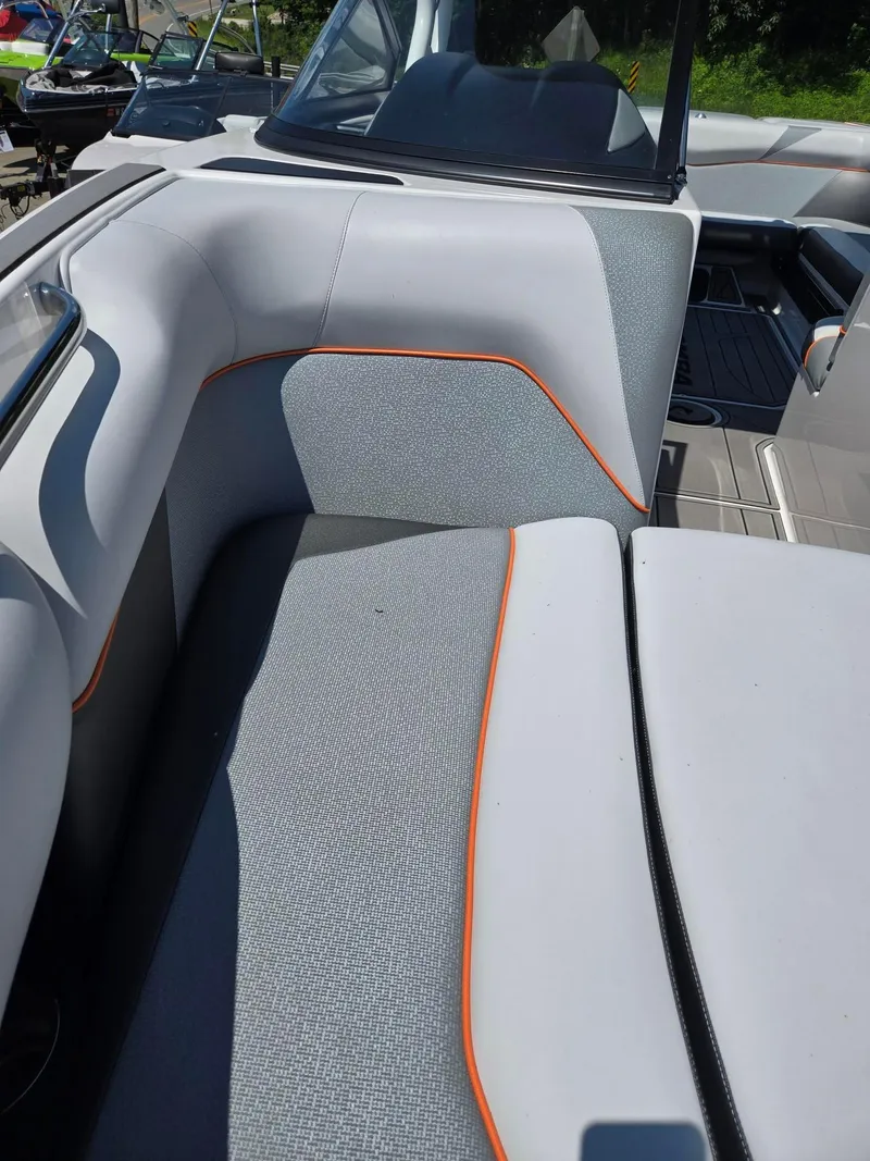 Slide: The Image of Moomba Mojo 2018 - 14