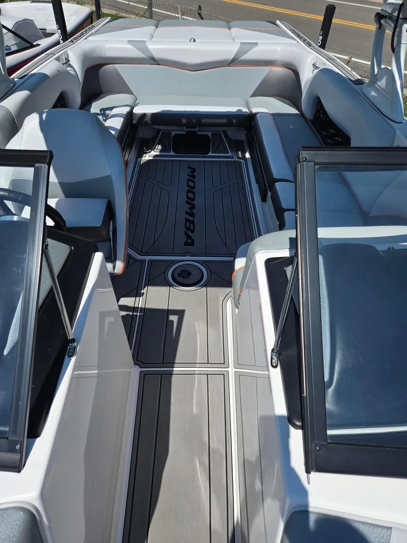 Slide: The Image of Moomba Mojo 2018 - 16