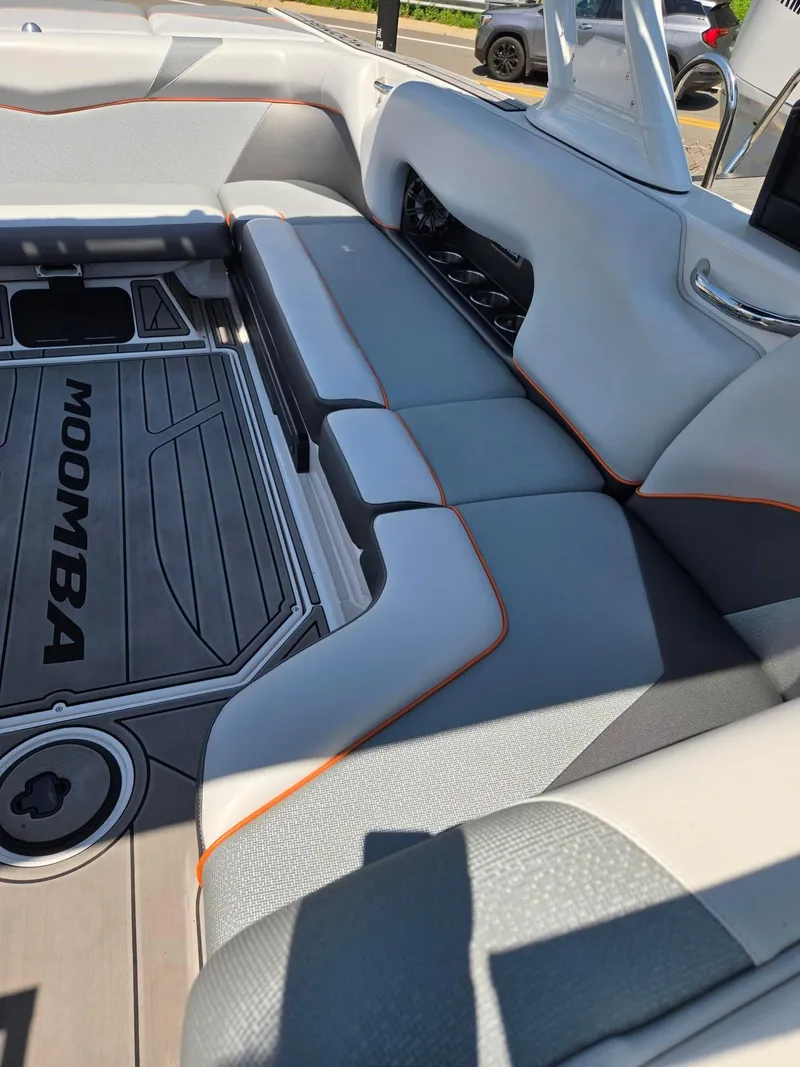 Slide: The Image of Moomba Mojo 2018 - 18