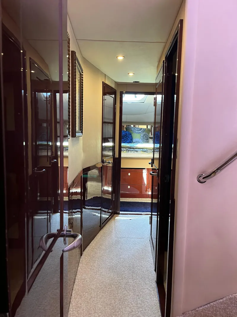 Slide: The Image of Sea Ray 58 Sedan 2008 - 50