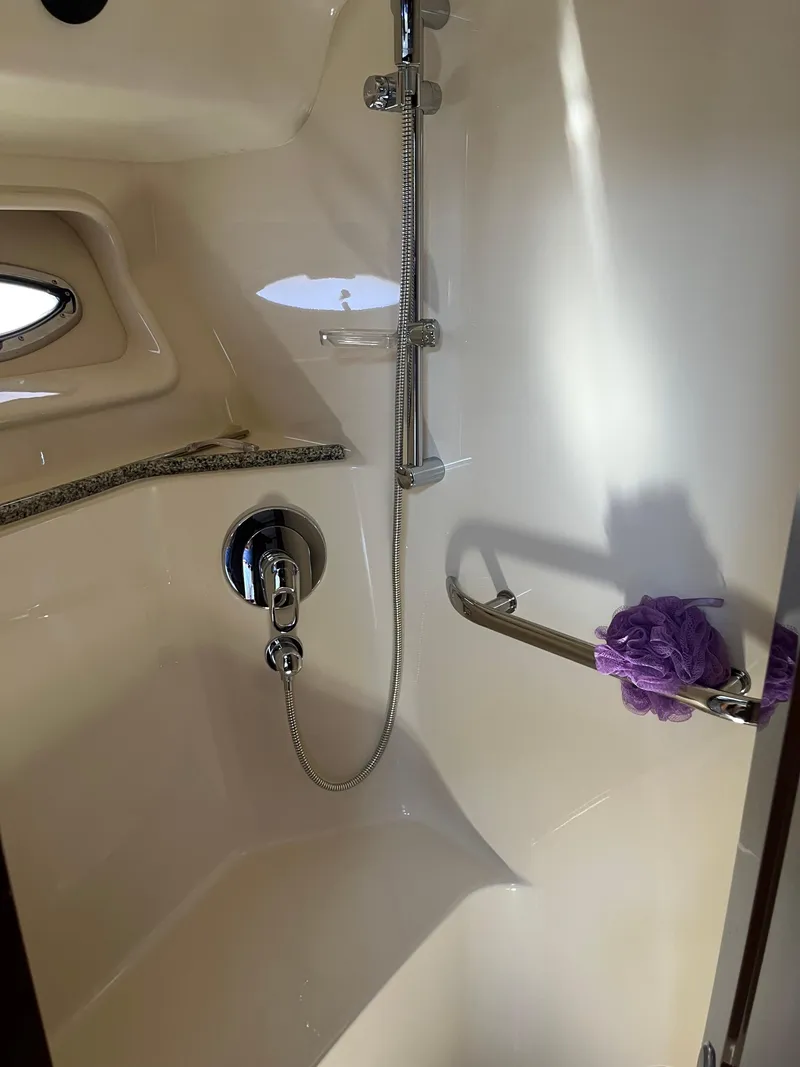 Slide: The Image of Sea Ray 58 Sedan 2008 - 56