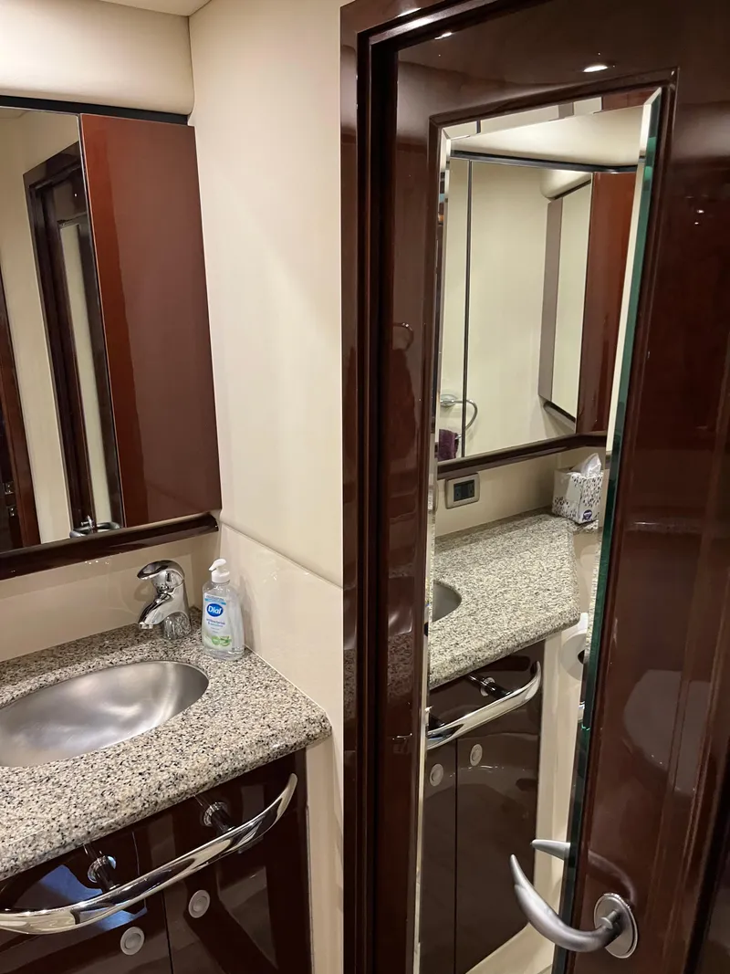 Slide: The Image of Sea Ray 58 Sedan 2008 - 61