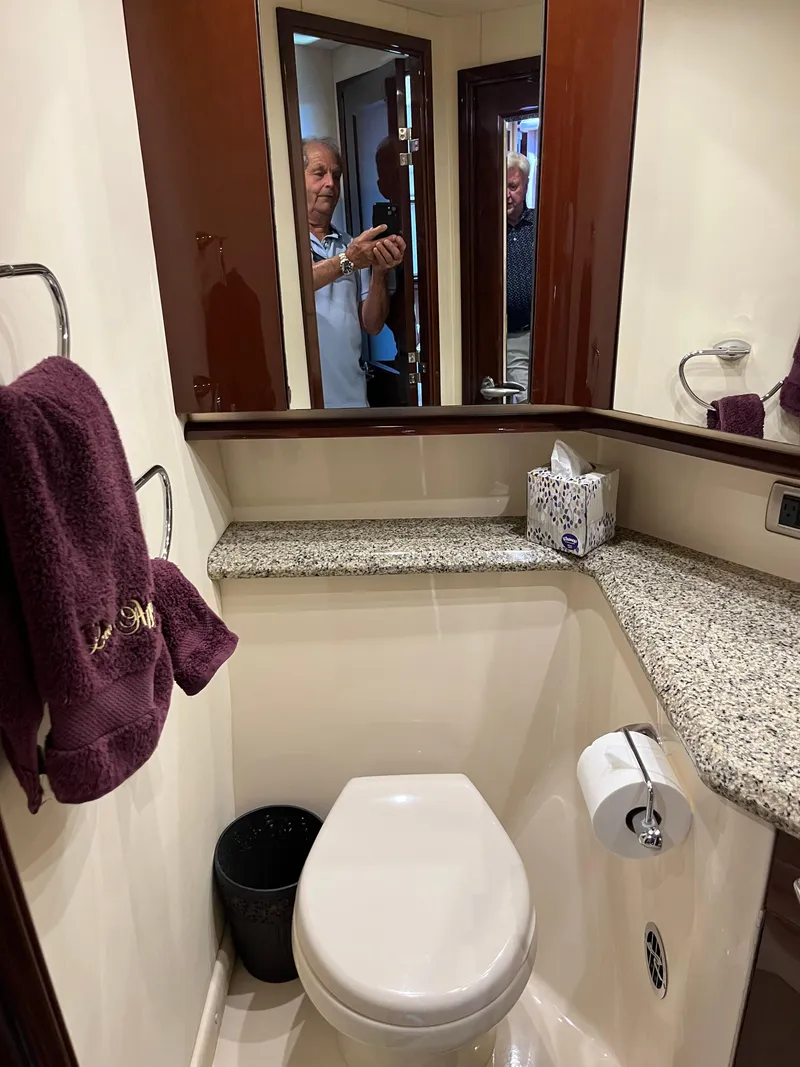 Slide: The Image of Sea Ray 58 Sedan 2008 - 62