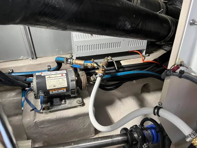 Slide: The Image of Sea Ray 58 Sedan 2008 - 69