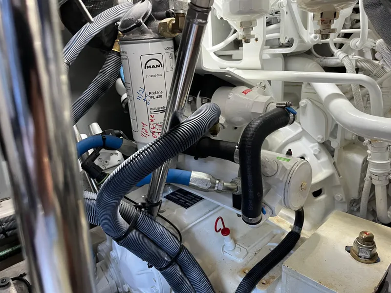 Slide: The Image of Sea Ray 58 Sedan 2008 - 75