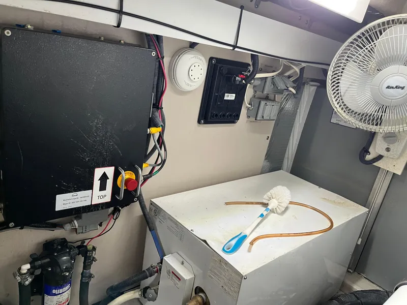 Slide: The Image of Sea Ray 58 Sedan 2008 - 82