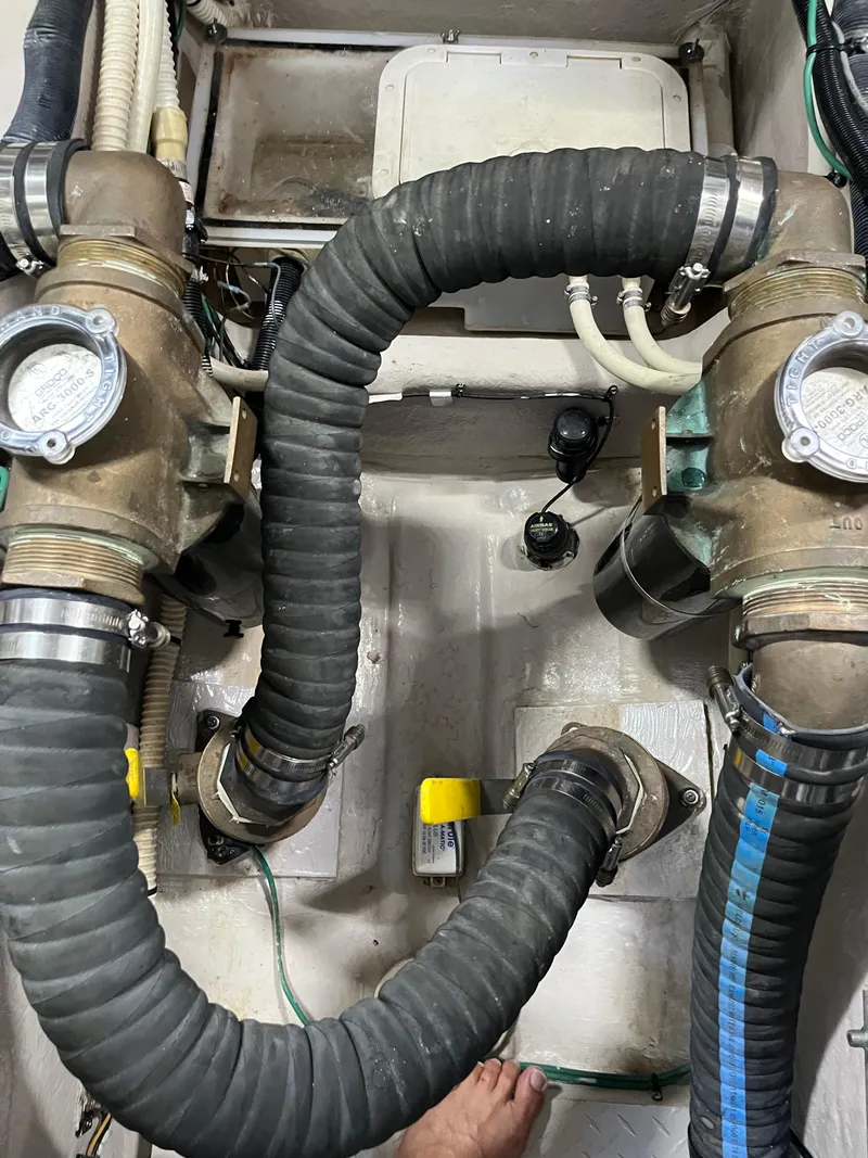 Slide: The Image of Sea Ray 58 Sedan 2008 - 84