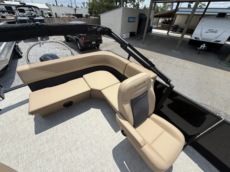 Slide: The Image of Lowe Ss 230 2025 - 2